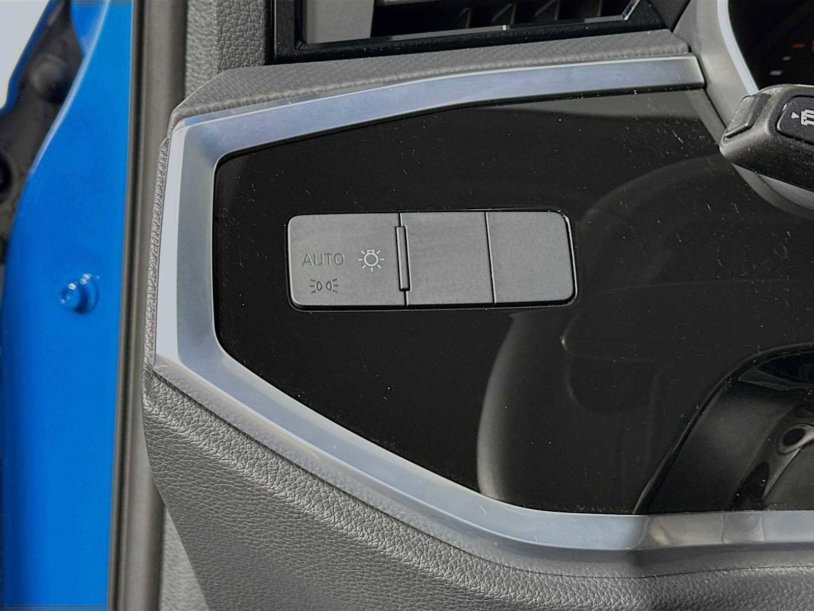 Certified 2022 Audi Q3 2.0T Premium w/ Convenience Package image 10