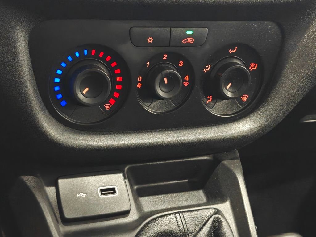 Used 2021 RAM ProMaster City Tradesman w/ Window Group 09 image 9