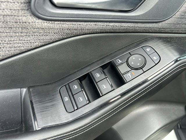 Used 2022 Nissan Rogue SV FWD image 13