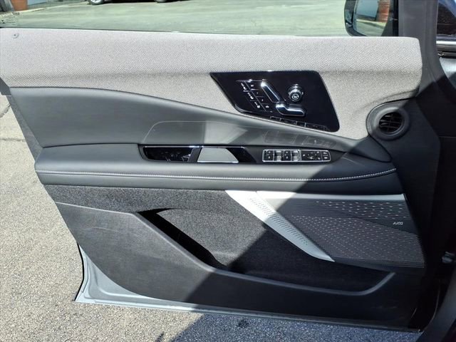 New 2026 Cadillac Optiq Sport 2 AWD/4WD image 25