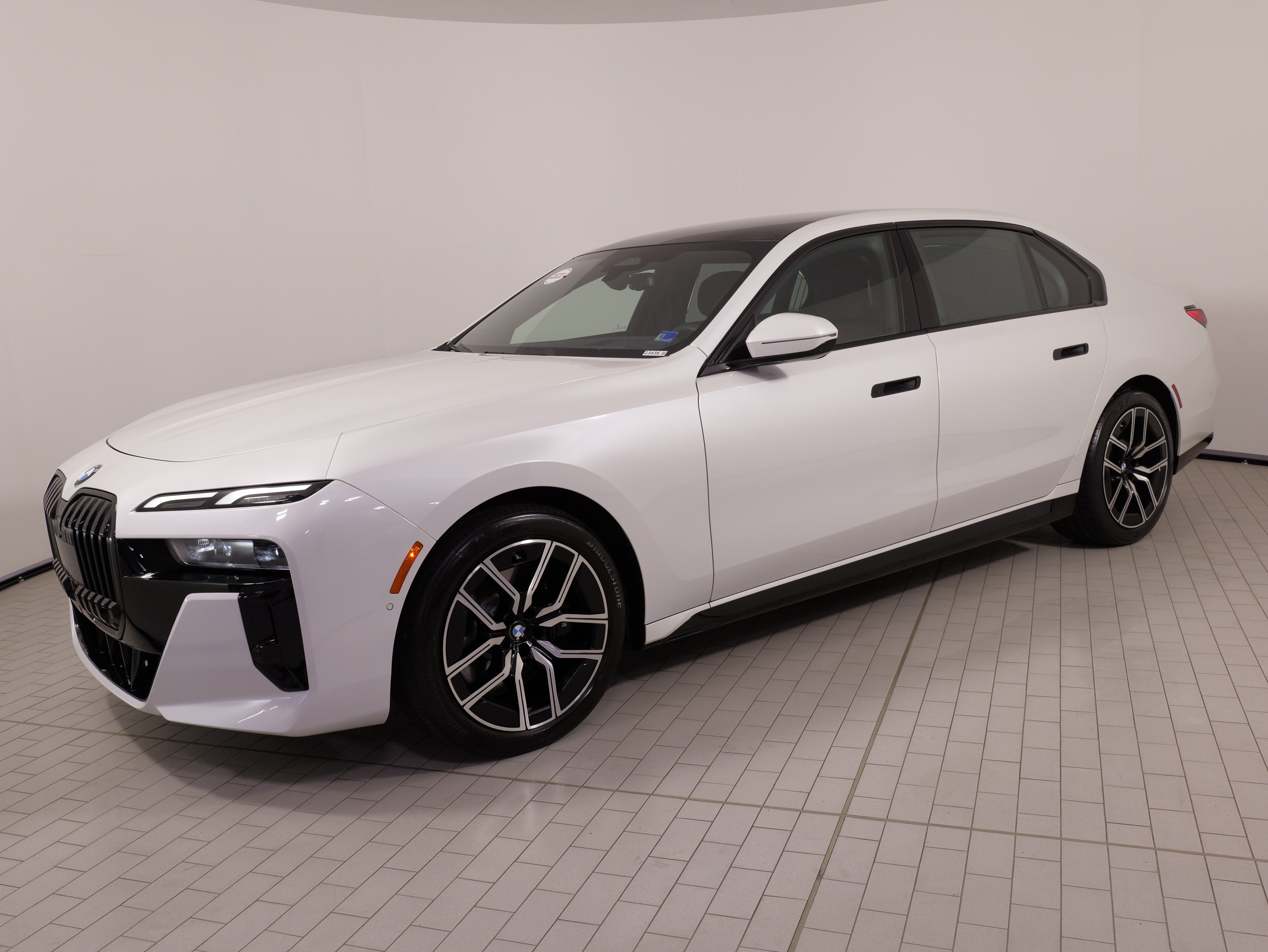Used 2024 BMW 740i xDrive w/ Premium Package