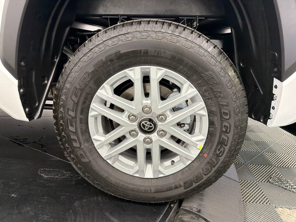 New 2026 Toyota Tundra SR5 w/ SR5 Convenience Package RWD image 15