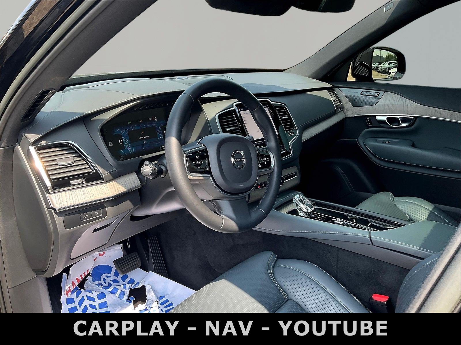 Used 2023 Volvo XC90 T8 Ultimate AWD/4WD image 17