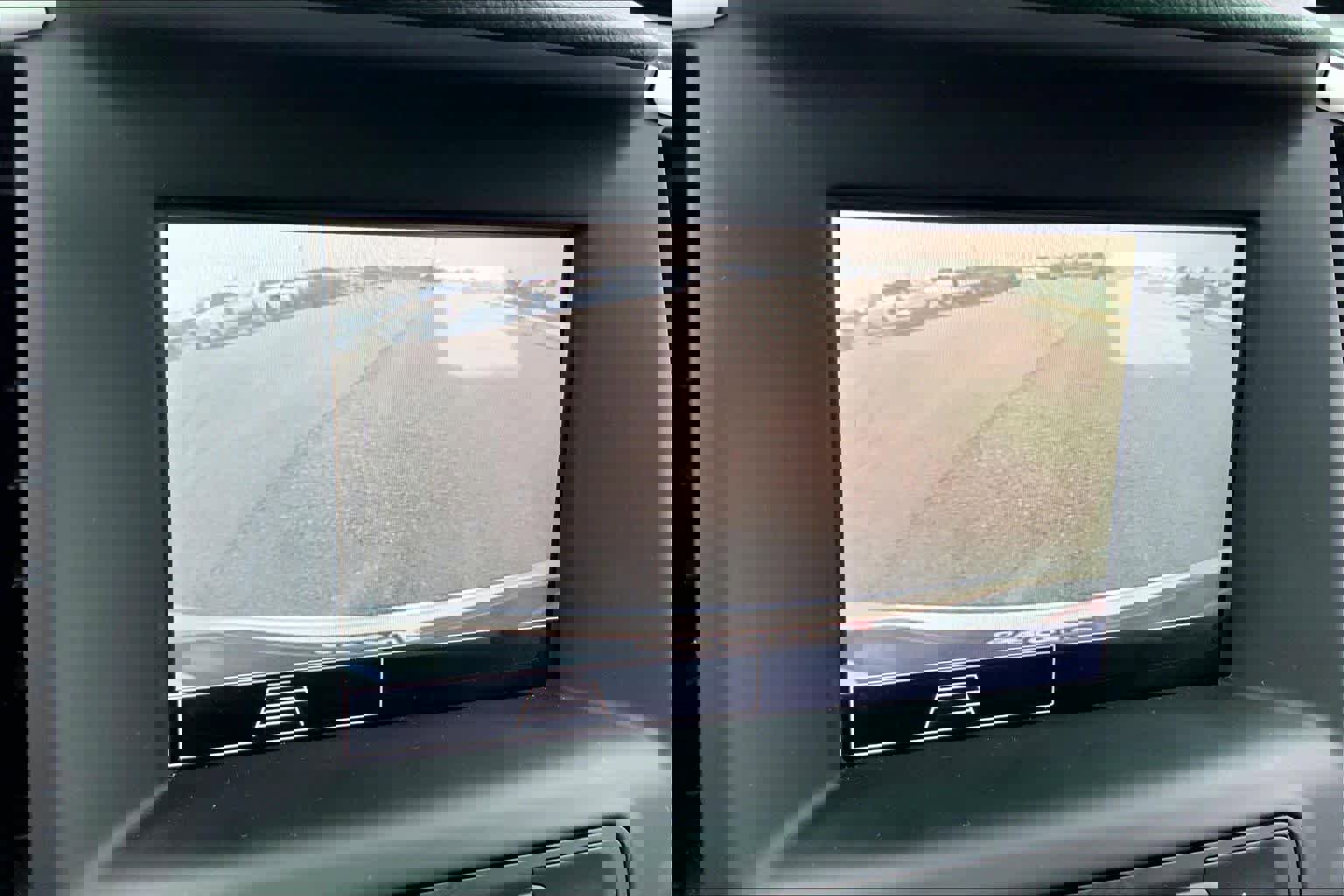 Certified 2022 GMC Terrain SLE w/ Driver Convenience Package image 25