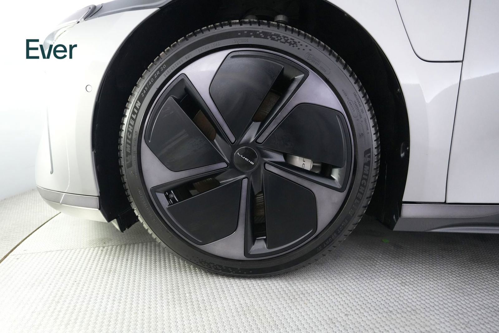 Used 2023 Lucid Air Touring image 19