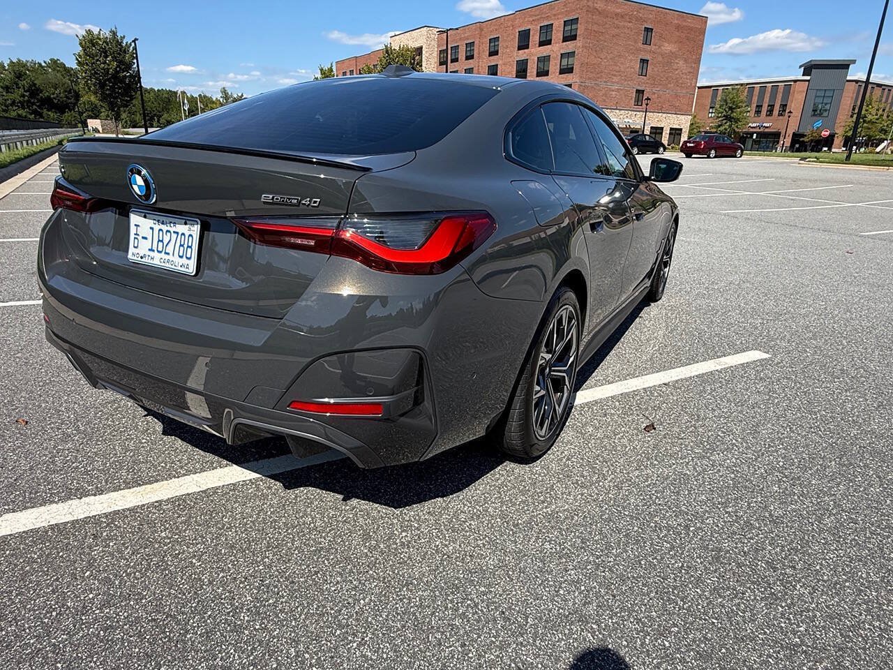 Used 2023 BMW i4 eDrive40 w/ M Sport Package RWD image 7