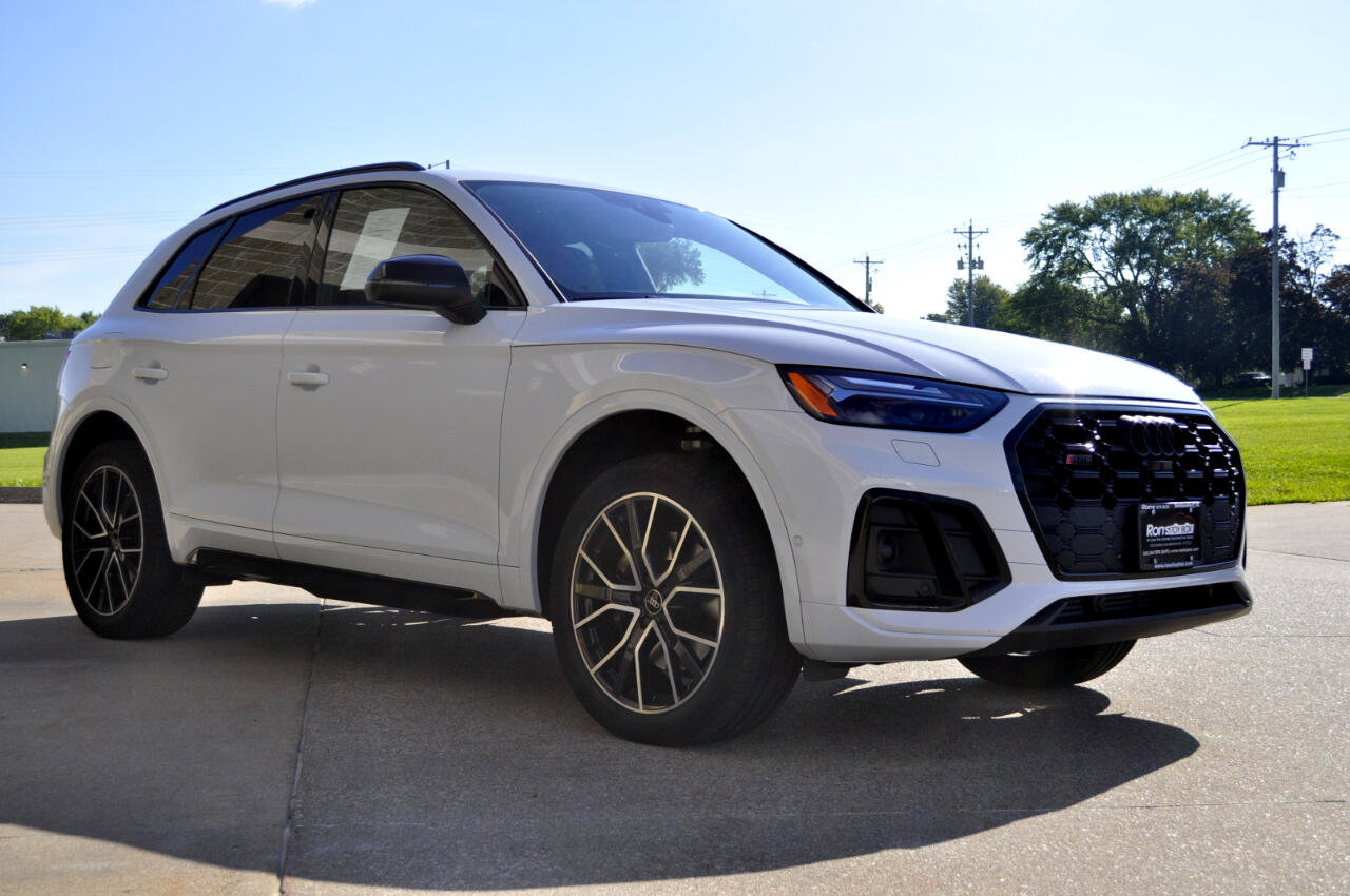 Used 2024 Audi SQ5 Prestige image 11