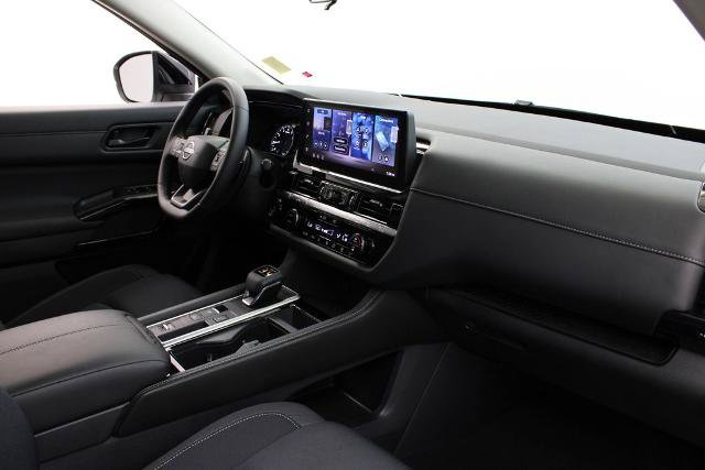 Certified 2026 Nissan Pathfinder SV FWD image 25