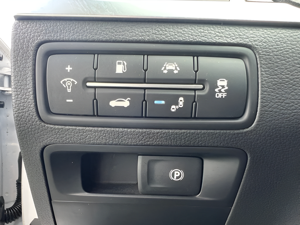 Used 2019 Genesis G80 3.8 RWD image 23
