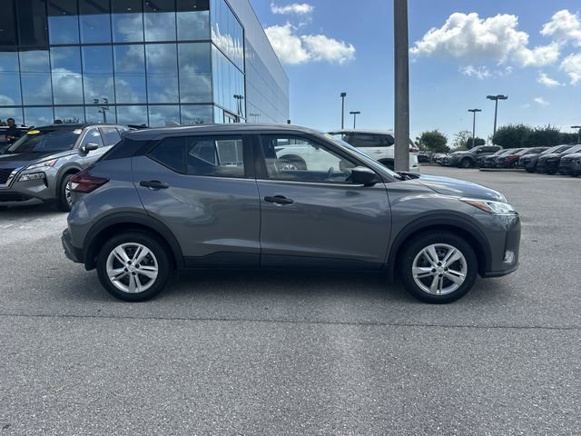 Used 2021 Nissan Kicks S FWD image 6