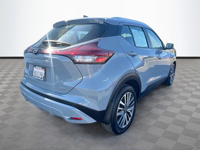 Used 2022 Nissan Kicks SV w/ Interior Electronics Package FWD image 7