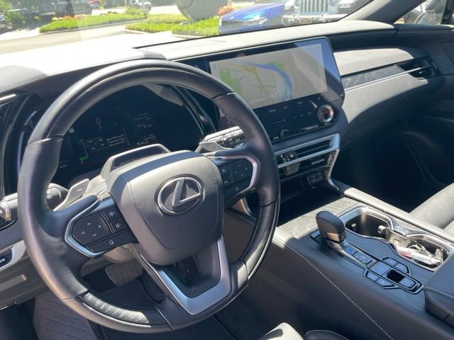 Certified 2025 Lexus RX 450h AWD w/ Luxury Package image 14
