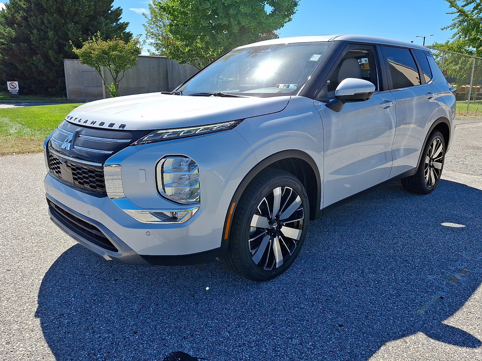 New 2026 Mitsubishi Outlander SE AWD/4WD image 4