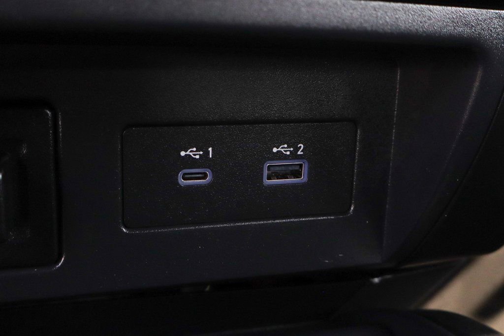 Used 2023 Nissan Titan PRO-4X w/ Pro-4x Convenience Package AWD/4WD image 40