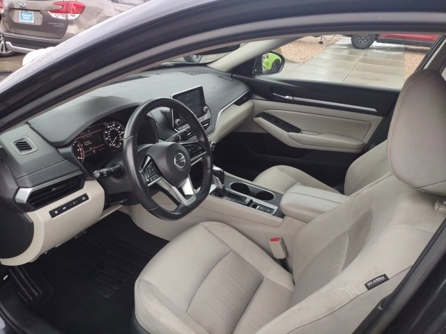 Used 2019 Nissan Altima 2.5 SV image 15