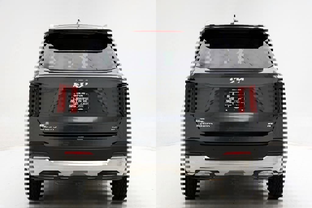 Used 2024 Kia Sorento S image 9