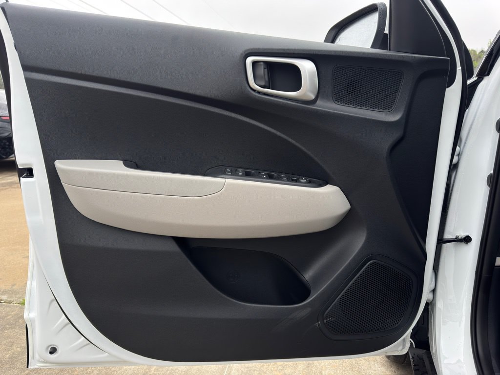 New 2026 Hyundai Venue SEL FWD image 19