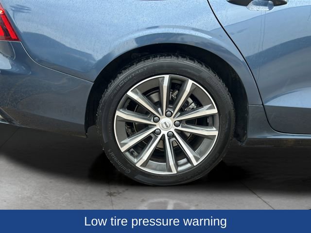 Used 2022 Volvo S60 B5 Inscription image 29