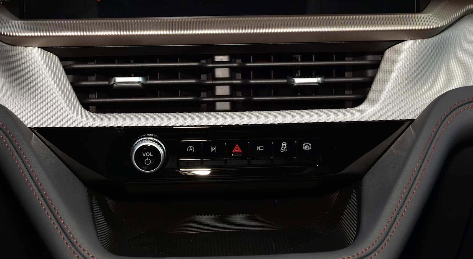 New 2026 Ford Explorer Active image 29