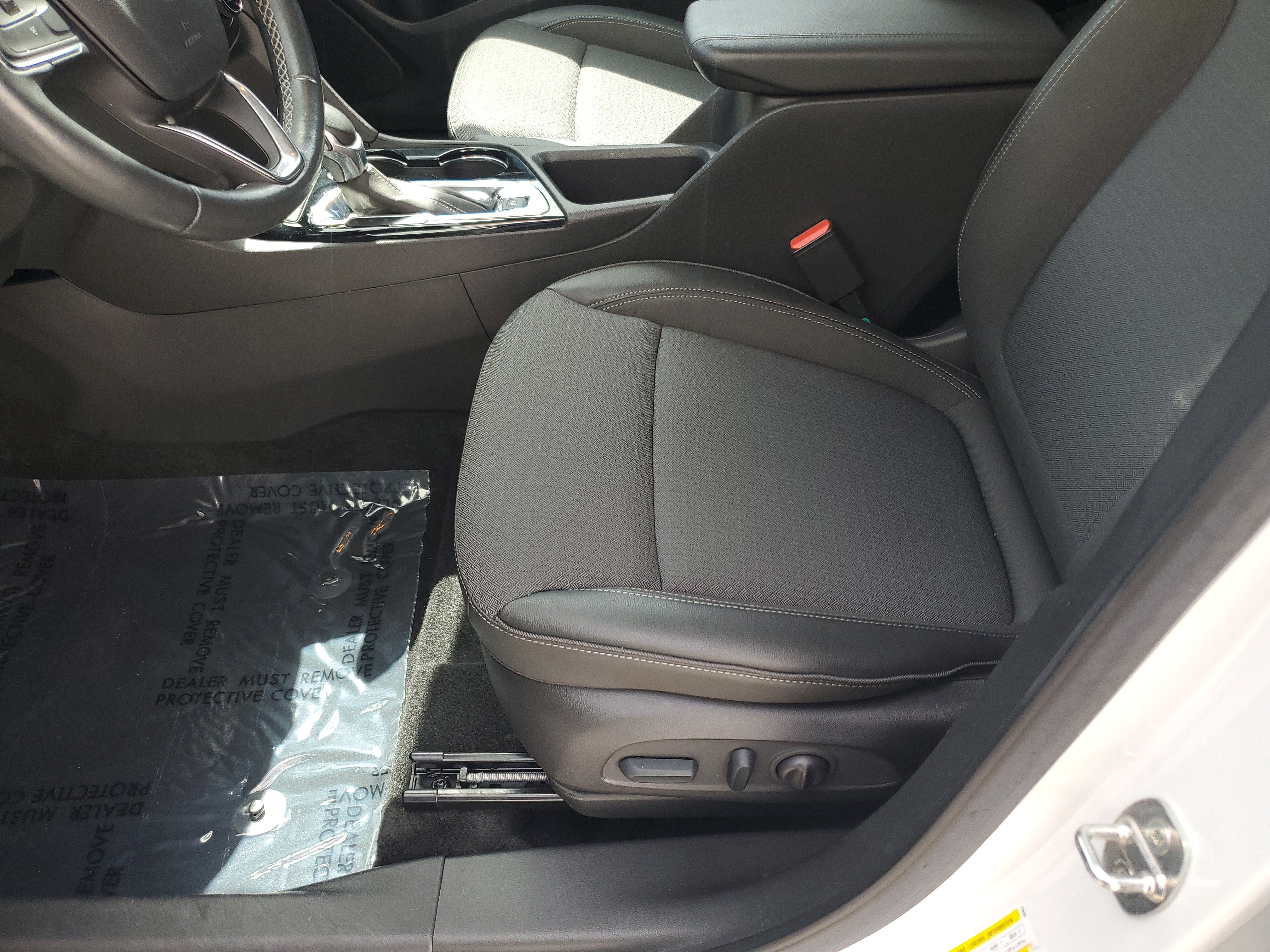 Used 2023 Buick Encore GX Select w/ Sport Touring Package FWD image 21