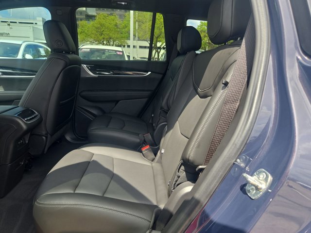 Used 2024 Cadillac XT6 Premium Luxury AWD/4WD image 20