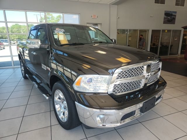 Used 2014 RAM 1500 Laramie w/ Convenience Group AWD/4WD image 2