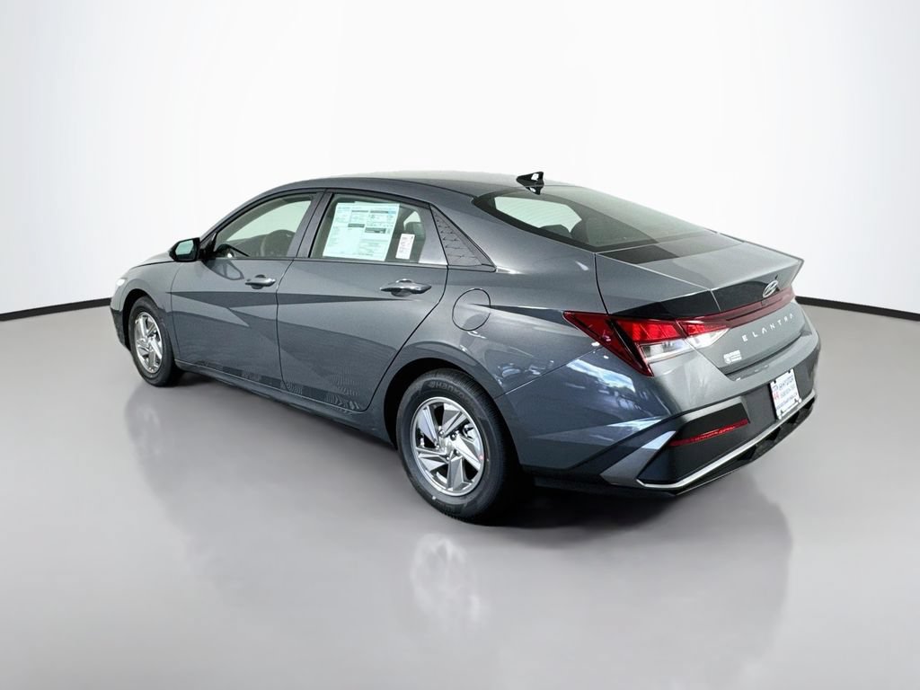 New 2026 Hyundai Elantra SE FWD image 6