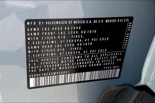 New 2025 Volkswagen Taos SE image 14