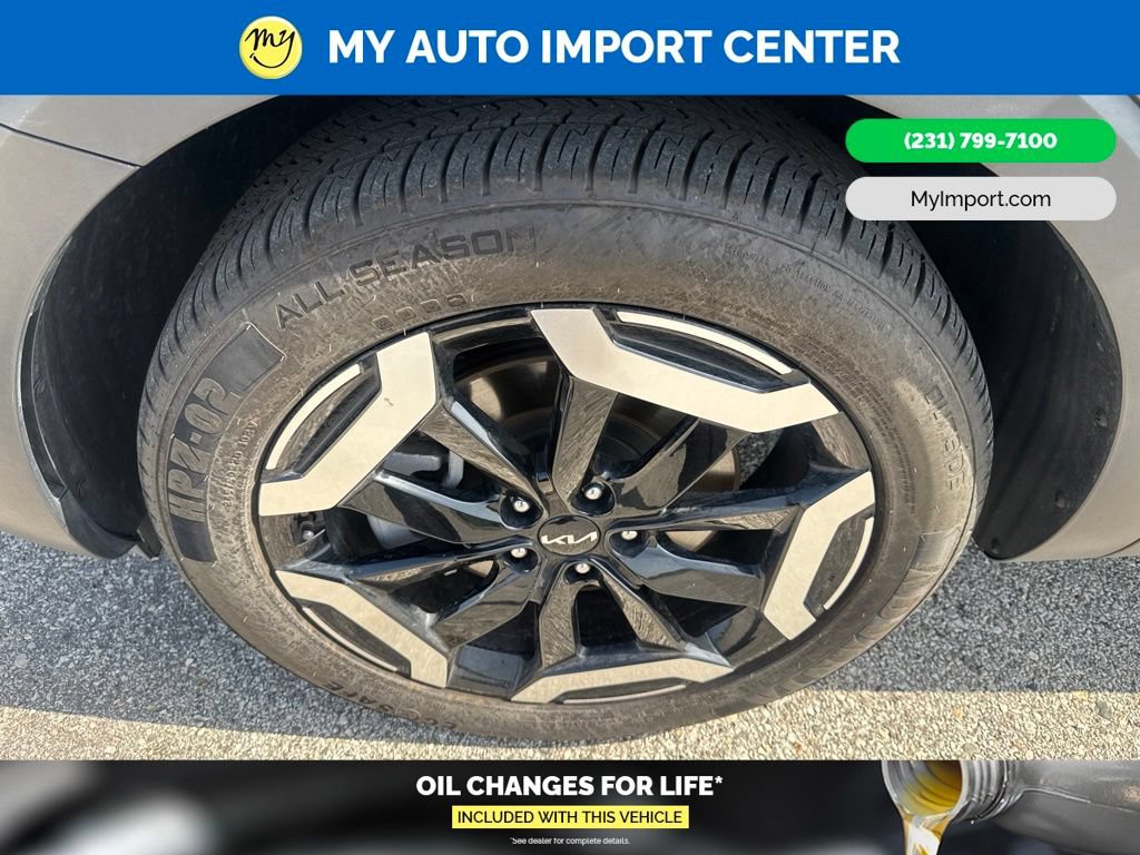 Used 2025 Kia Telluride S AWD/4WD image 9