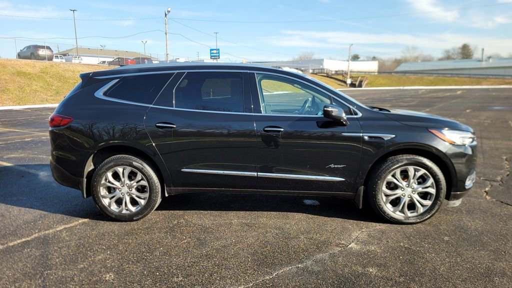 Used 2019 Buick Enclave Avenir w/ Avenir Technology Package image 14