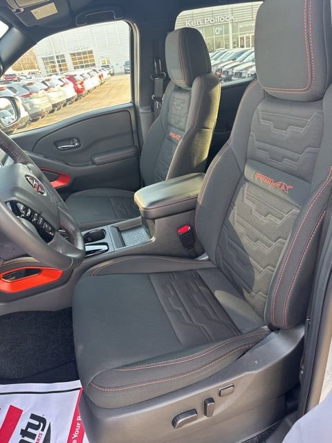 Certified 2025 Nissan Frontier PRO-4X image 9