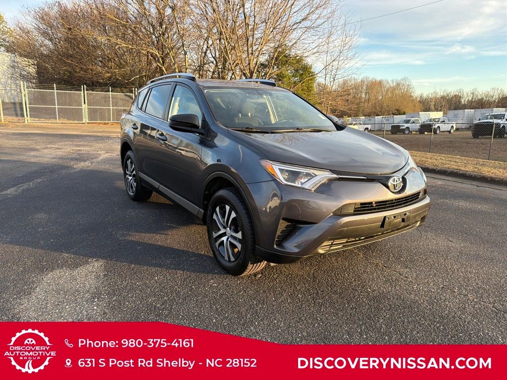 Used 2016 Toyota RAV4 LE image 5