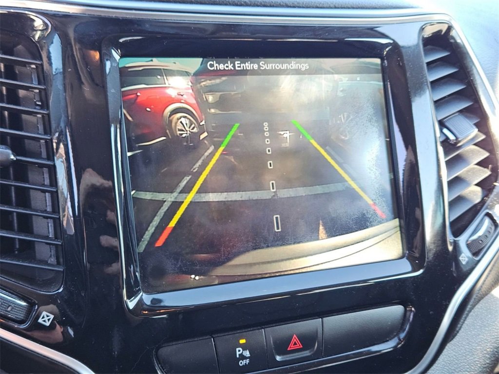 Used 2019 Jeep Cherokee Limited image 22