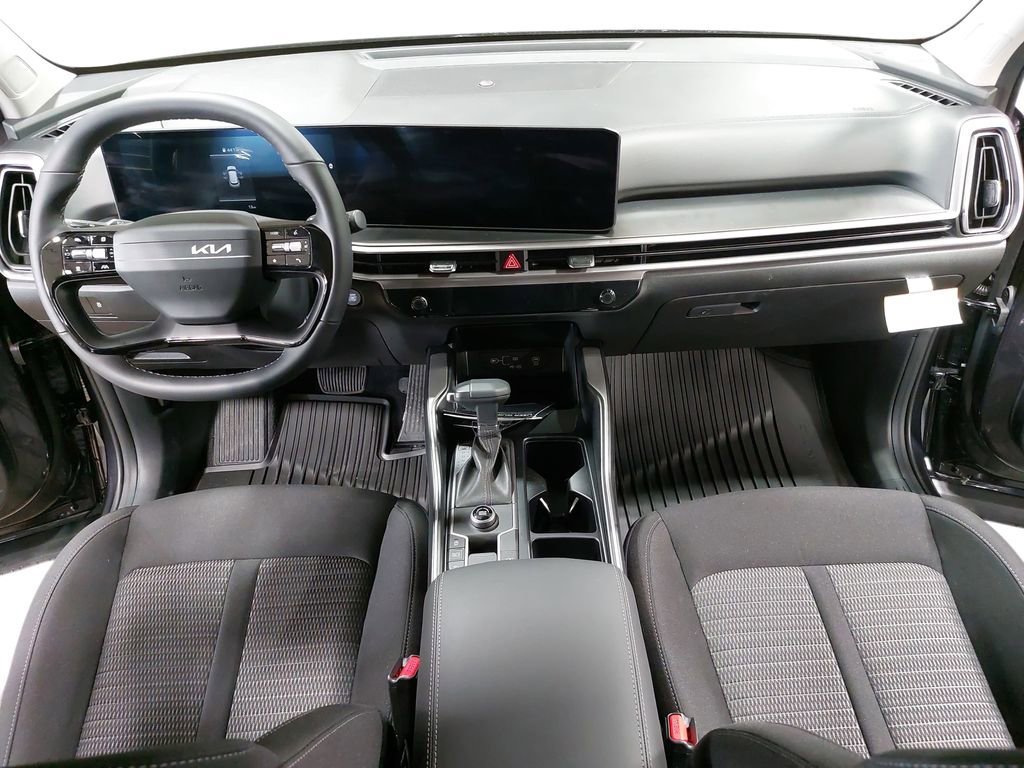 New 2026 Kia Sorento LX FWD image 9