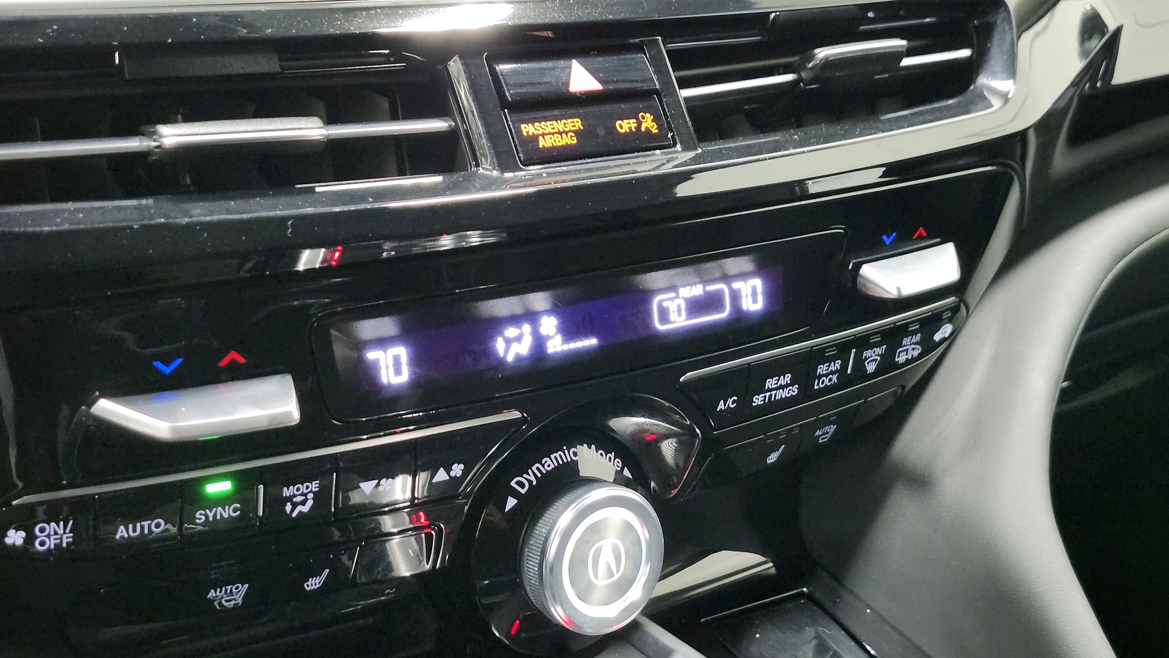 Used 2023 Acura MDX SH-AWD w/ Technology Package image 32