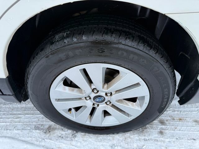 Used 2017 Subaru Outback 2.5i Premium image 13