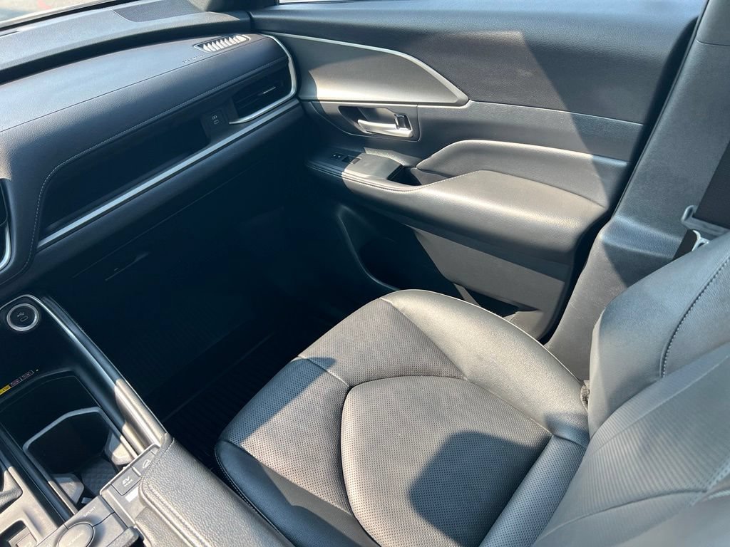 Used 2025 Toyota Grand Highlander AWD Hybrid image 13