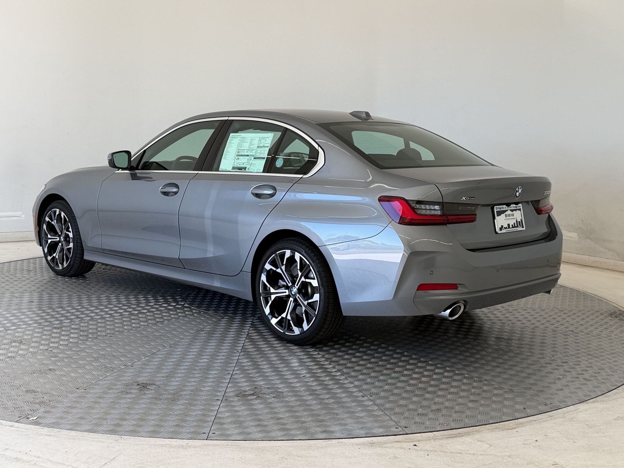 New 2026 BMW 330i xDrive Sedan w/ Convenience Package AWD/4WD image 3