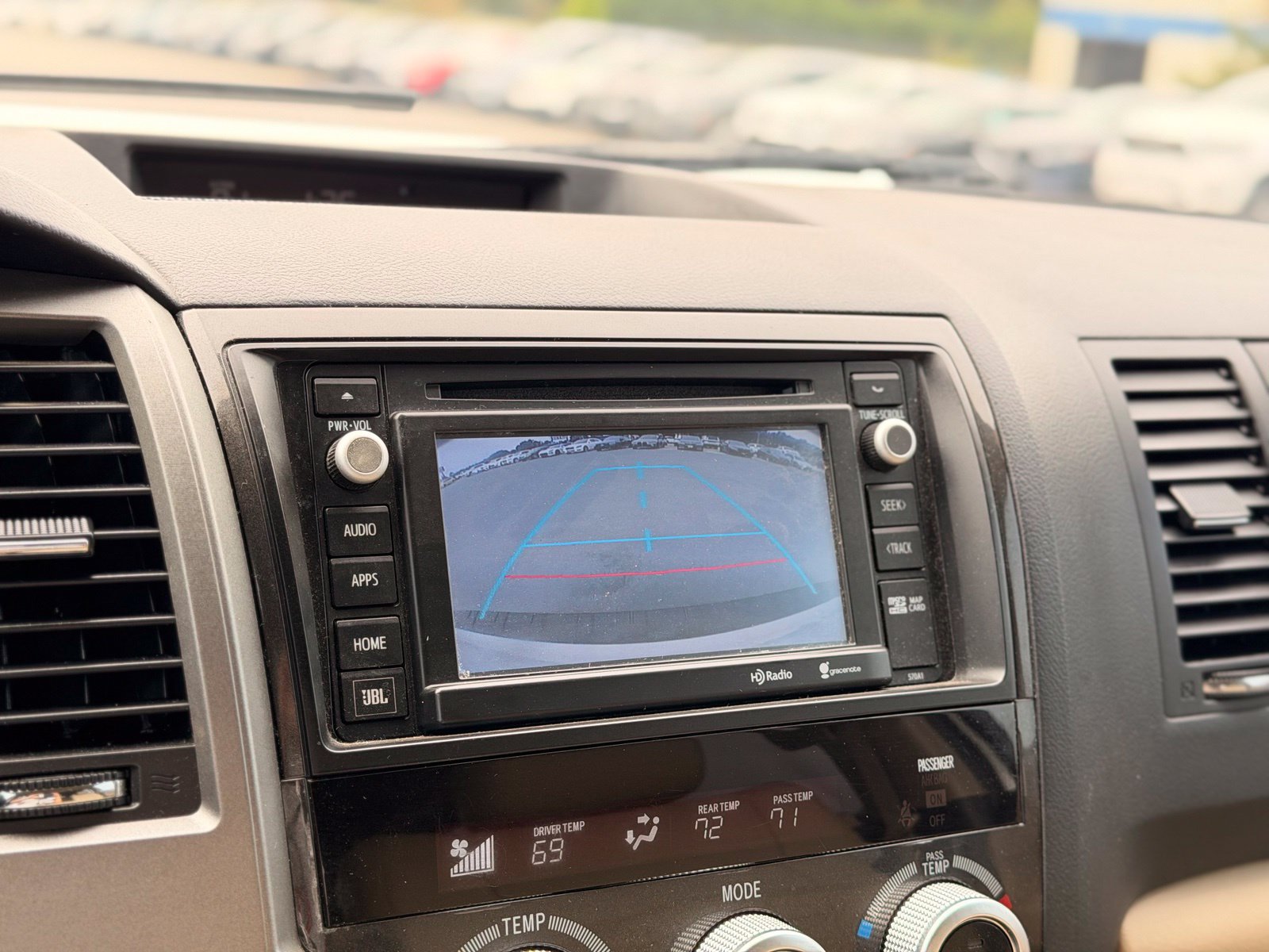 Used 2015 Toyota Sequoia Platinum RWD image 52