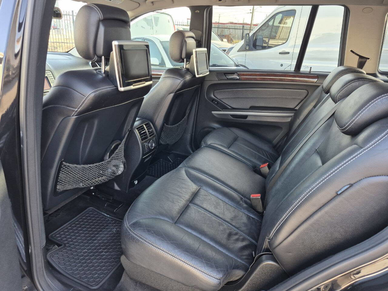 Used 2009 Mercedes-Benz GL 320 BlueTEC 4MATIC image 13