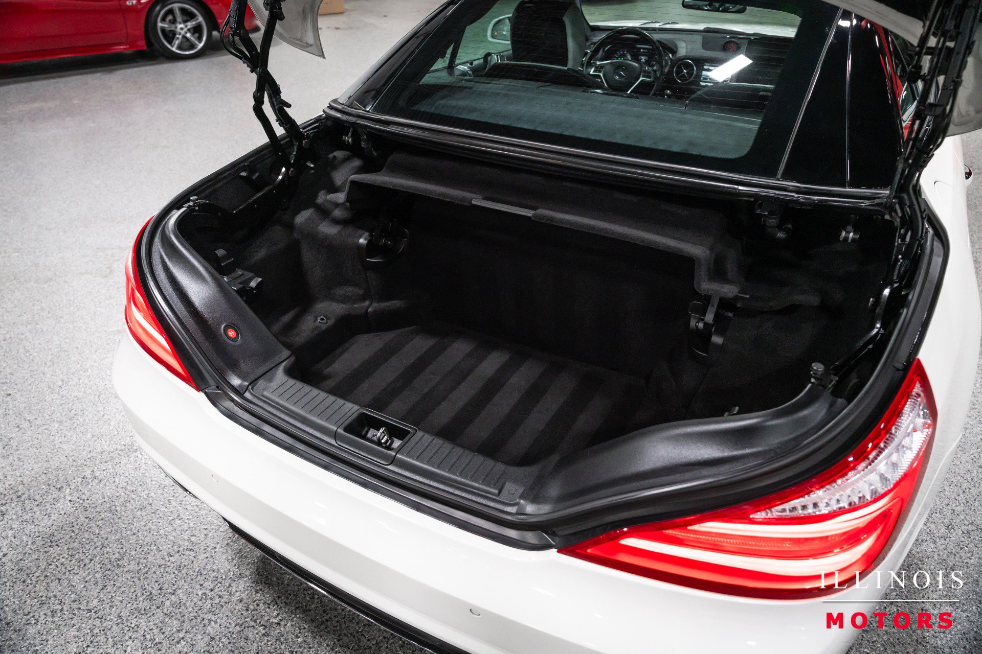 Used 2015 Mercedes-Benz SL 550 image 34