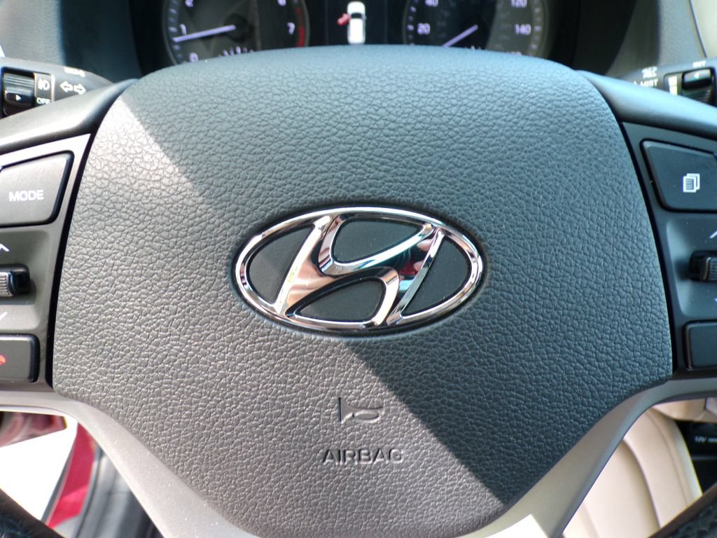Used 2018 Hyundai Tucson Limited w/ Ultimate Package 02 AWD/4WD image 32