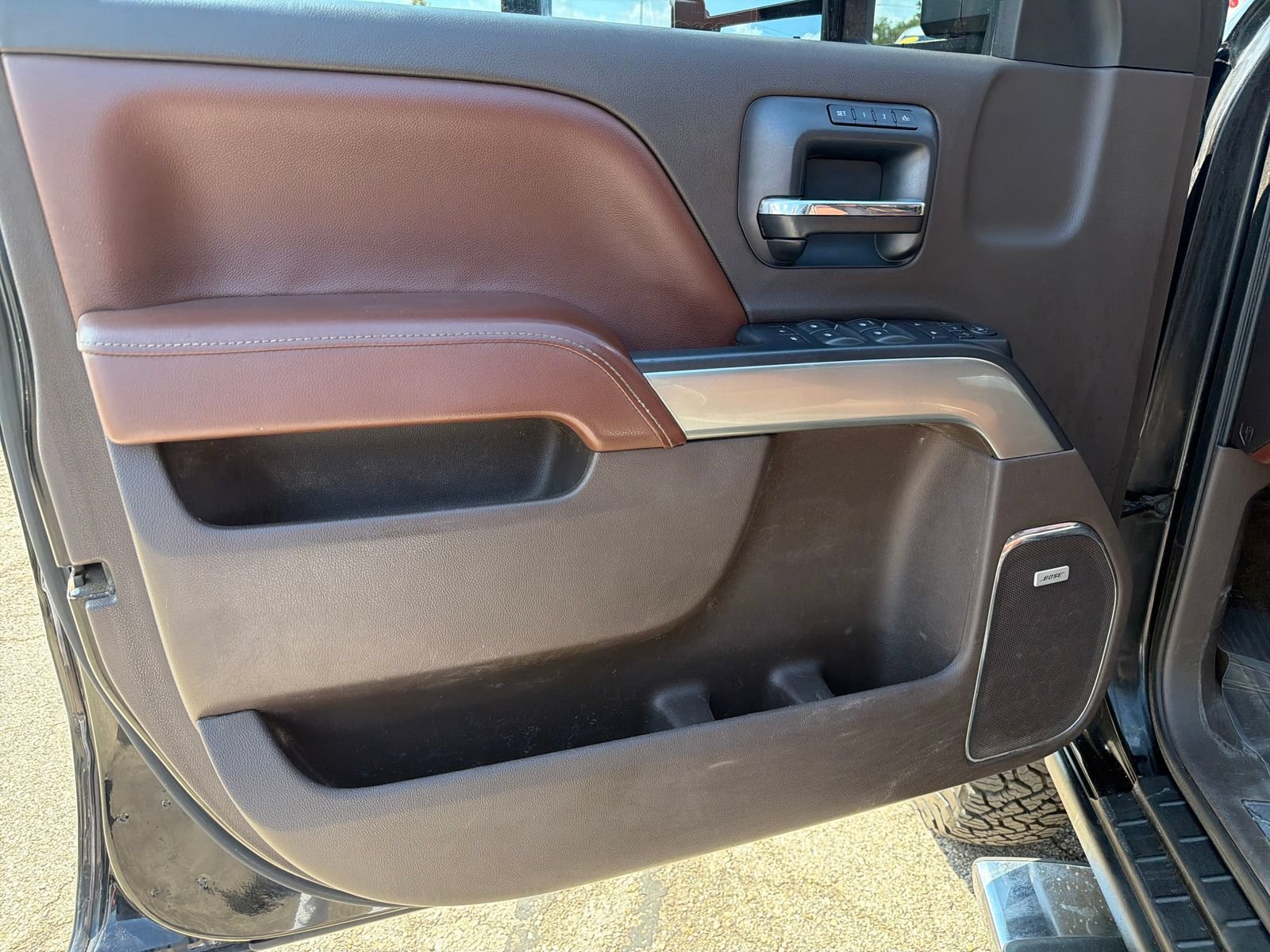 Used 2015 Chevrolet Silverado 3500 High Country AWD/4WD image 11