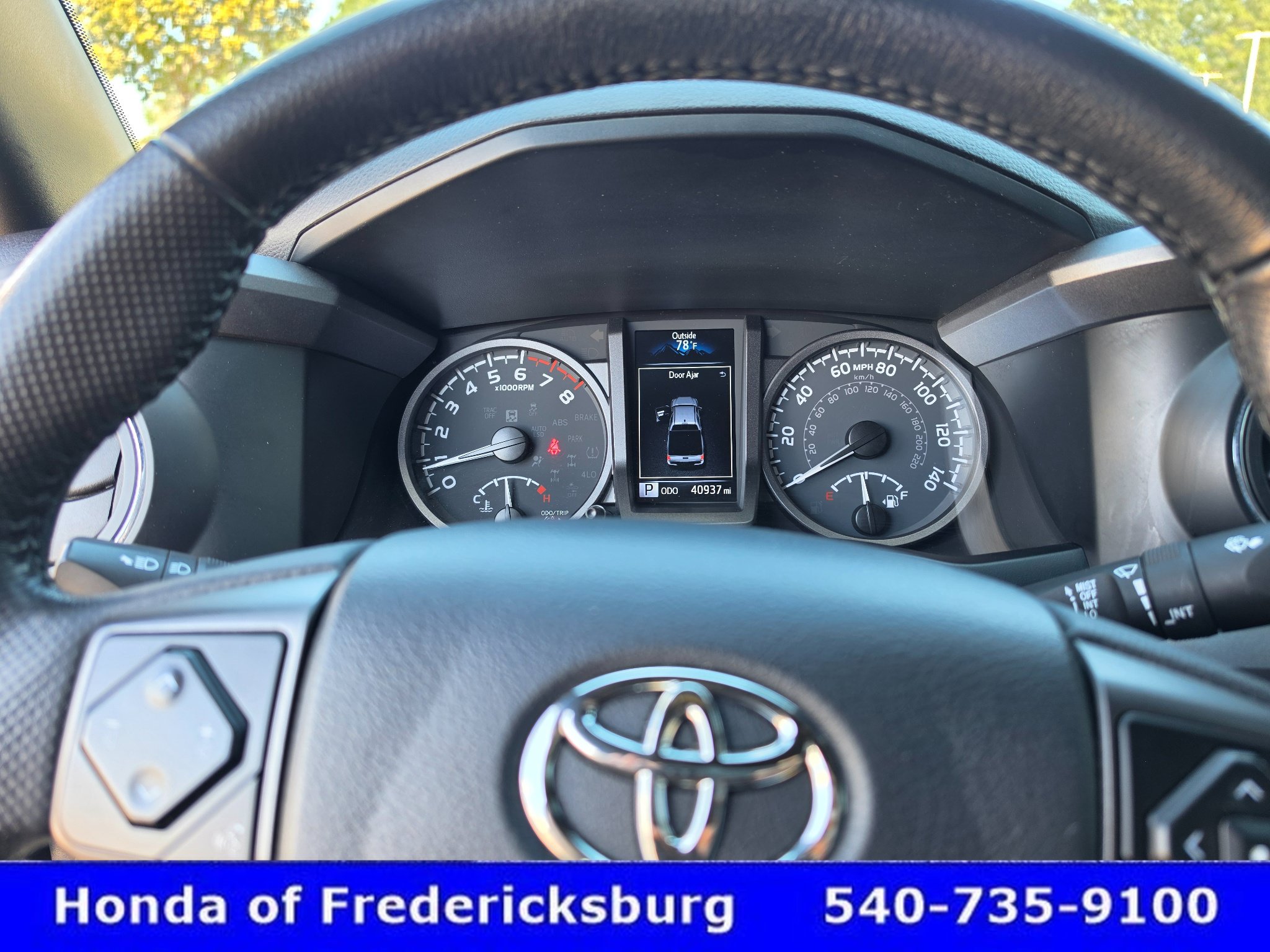 Used 2023 Toyota Tacoma TRD Sport w/ Technology Package AWD/4WD image 33