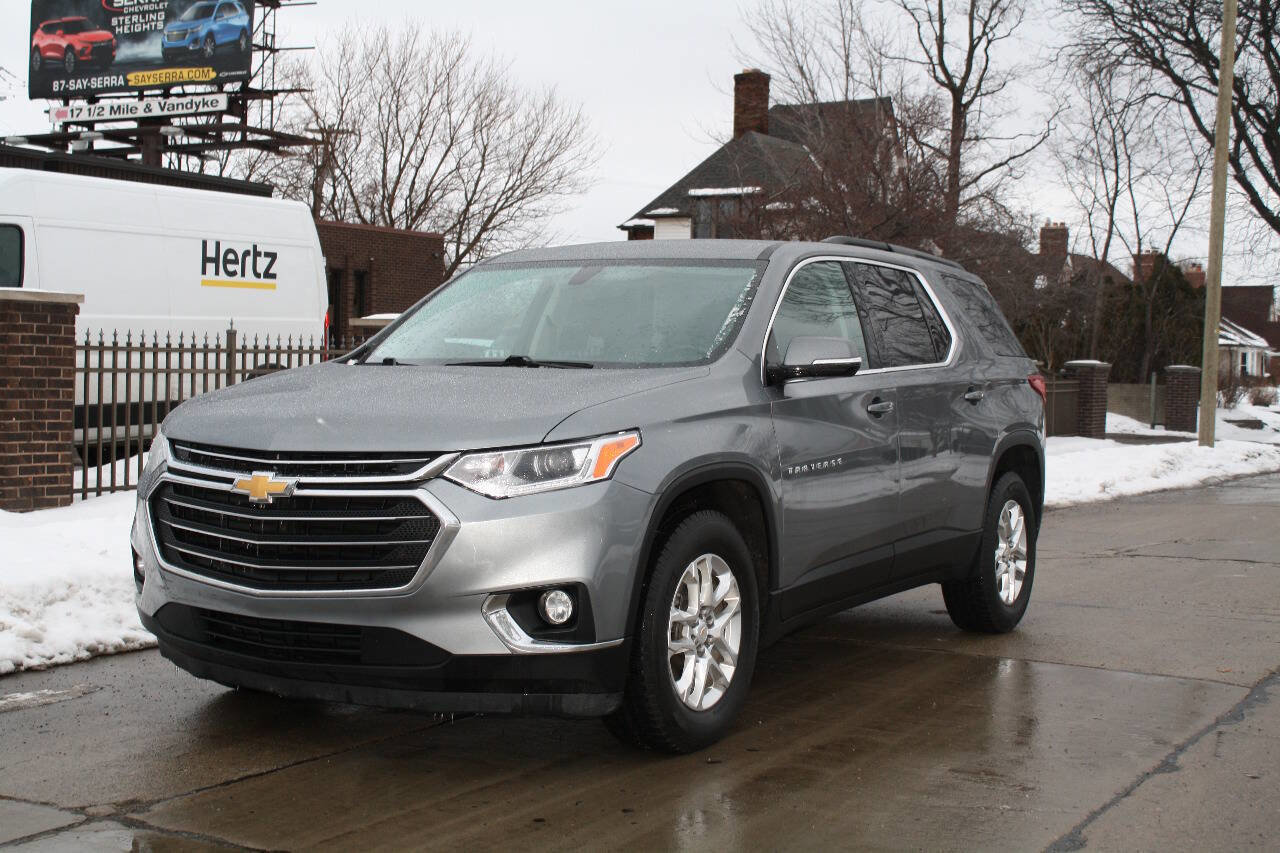 Used 2019 Chevrolet Traverse LT image 2