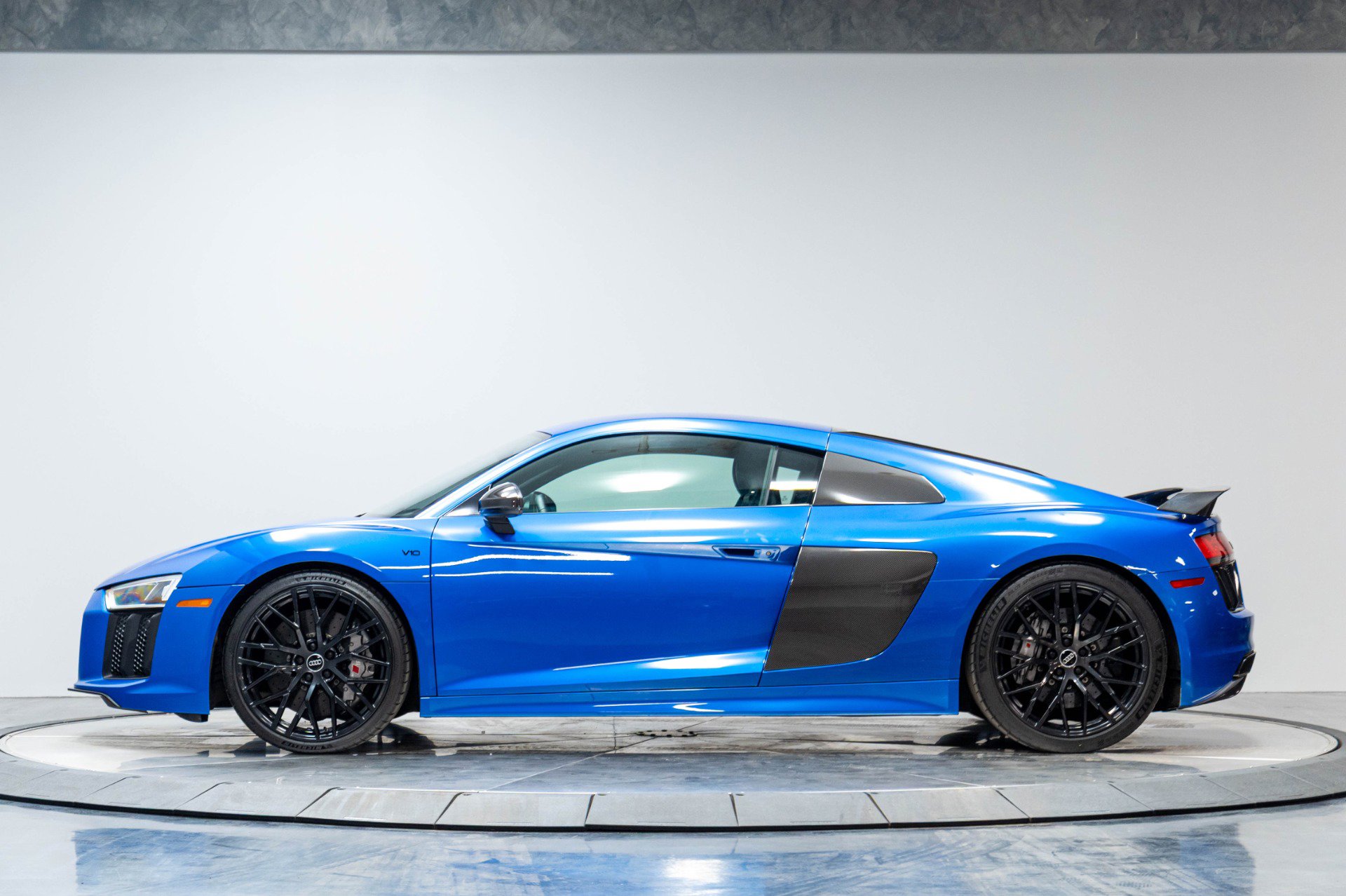 Used 2017 Audi R8 V10 plus AWD/4WD image 29