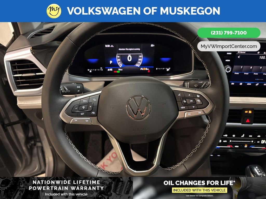 New 2026 Volkswagen Taos SE image 15