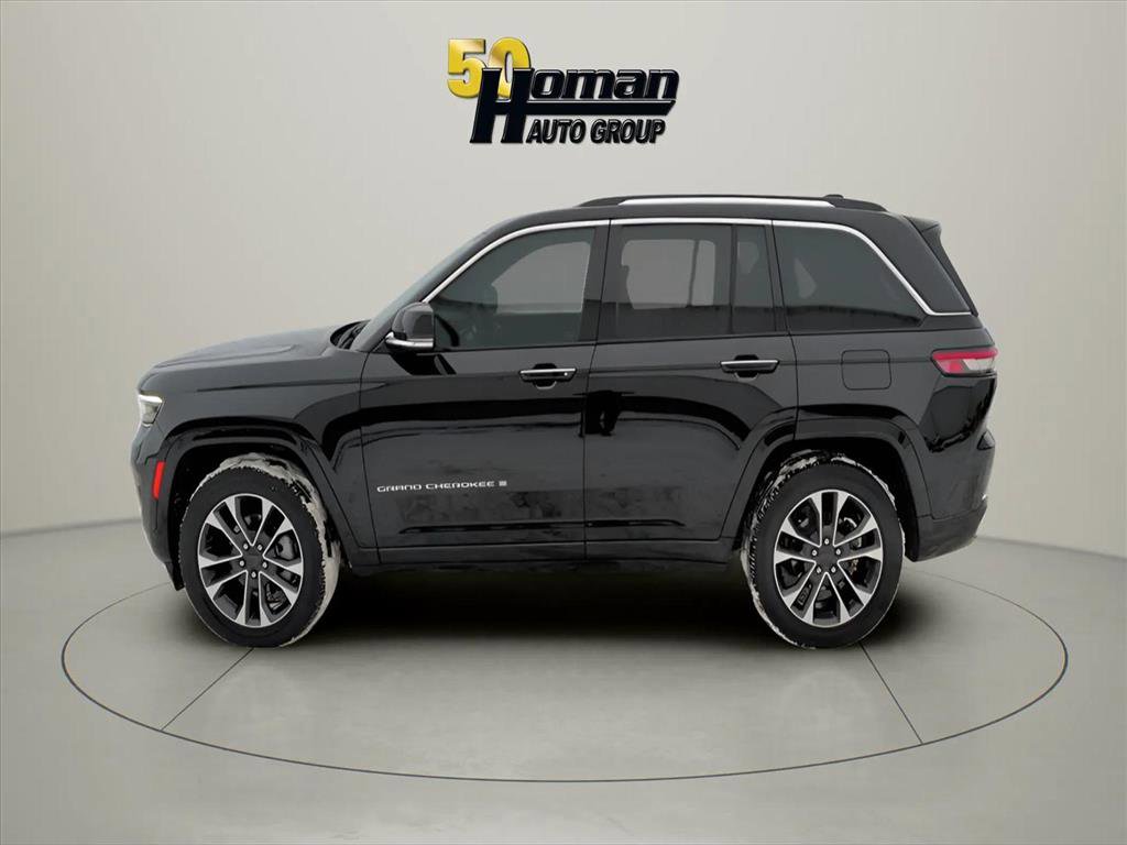 Used 2023 Jeep Grand Cherokee Overland w/ Luxury Tech Group IV image 2
