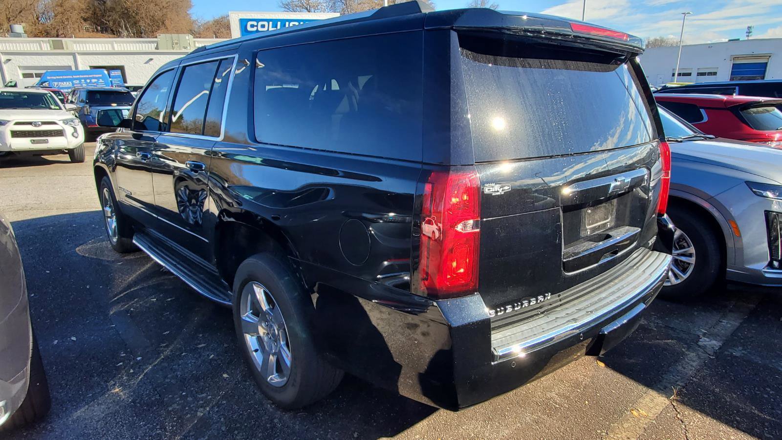 Used 2017 Chevrolet Suburban Premier image 9