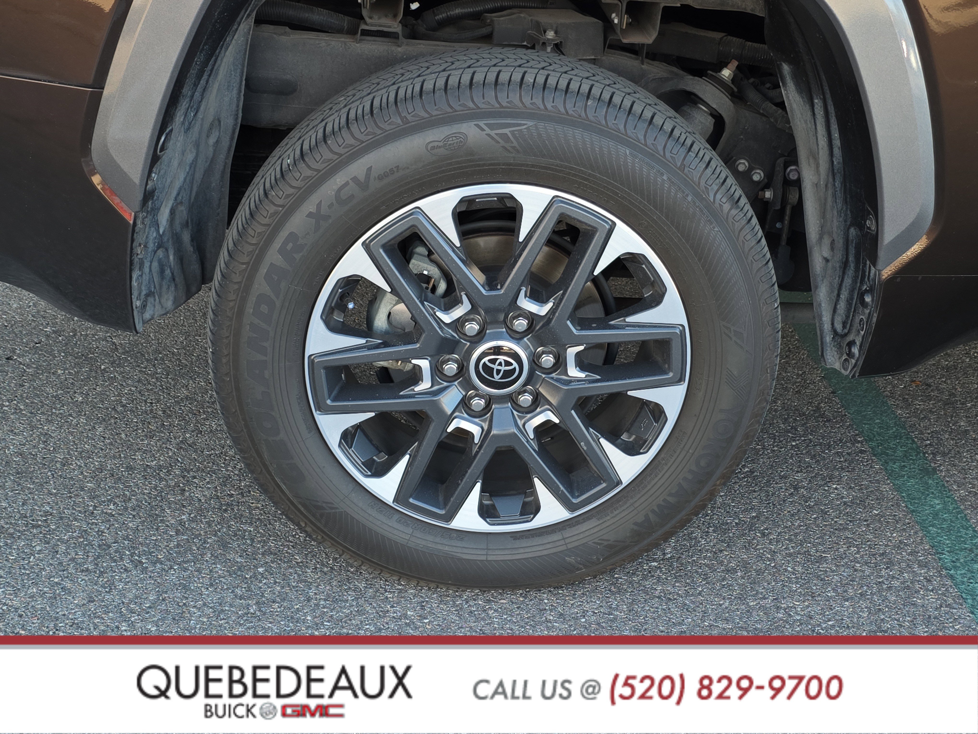 Used 2024 Toyota Tundra Limited w/ Power Package image 12